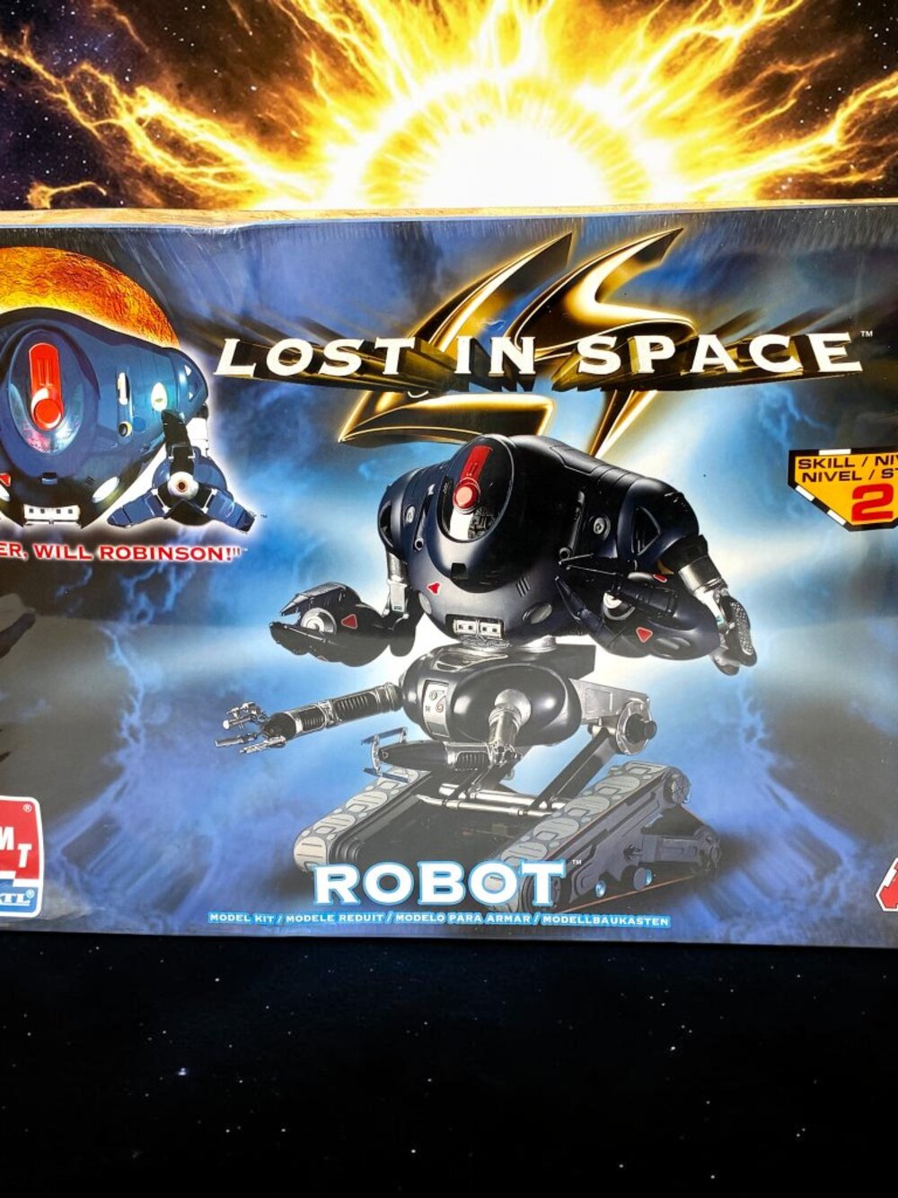 Lost in Space - Robot - Danger Will Robinson AMT ERTL Model Kit 8458 New Sealed